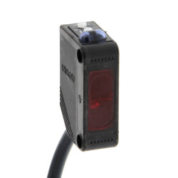 Fotoelektrik sensör dikdörten muhafaza kırmızı LED cisimden yansımalı 100 mm PNP Işık-AÇIK/Karanlık-AÇIK 2 m kablo - 1