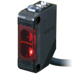 Fotoelektrik sensör dikdörten gövde kırmızı LED retroreflektörlü 4 m PNP Liht-ON/Dark-ON 2 m kablo - 1
